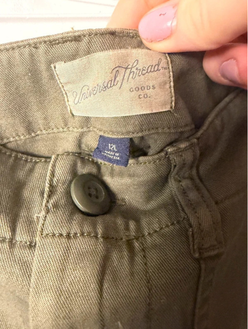 Universal Thread Women's Olive Green Cargo Pants Size 12L - Picture 4 of 5